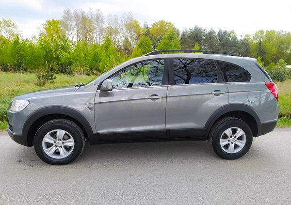 Chevrolet Captiva cena 29900 przebieg: 140000, rok produkcji 2011 z Tarnów małe 232